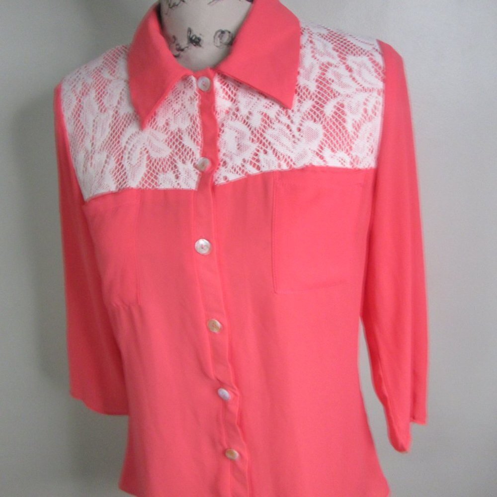 Nurture Blouse M Coral Button Up 3/4 Sleeve - Picture 7 of 11